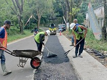 Dinas PU Sukabumi Perbaiki Jalan Jaksa Agung Palabuhanratu, Target 45 Hari