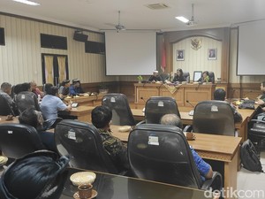 DLHK Badung Semprot Vendor soal Sampah Menumpuk di TPS3R Sempidi