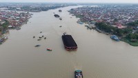 Capaian tersebut menunjukkan permintaan batu bara Indonesia di pasar internasional masih tetap terjaga meski dunia dihadapkan pada perlambatan ekonomi, fluktuasi harga komoditas, serta dinamika geopolitik yang memengaruhi perdagangan global. ANTARA FOTO/NOVA WAHYUDI