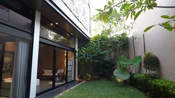 Rumah Pevita Pearce Rumah Pevita Pearce