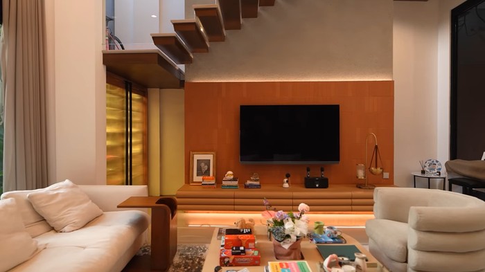 Rumah Pevita Pearce Rumah Pevita Pearce