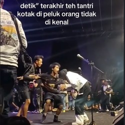 Bikin Shock! Tantri Kotak Mendadak Dipeluk Orang Tak Dikenal Saat Manggung