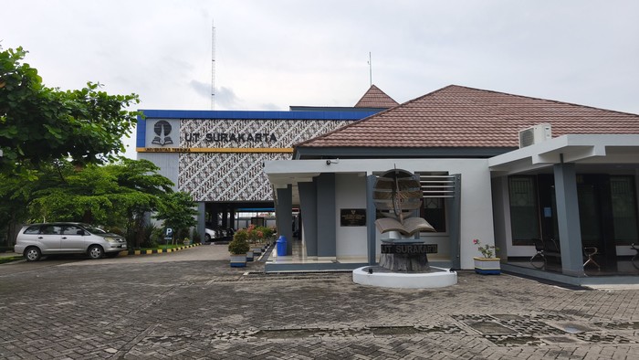 UT Surakarta