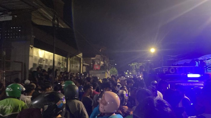Viral pemuda diduga geng motor dikeroyok warga di Tinumbu, Makassar.