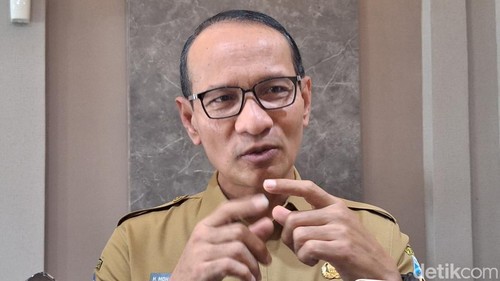 Wali Kota Mataram, Mohan Roliskana saat dikonfirmasi, Senin (20/7/2026). Dok. Nathea Citra/detikBali