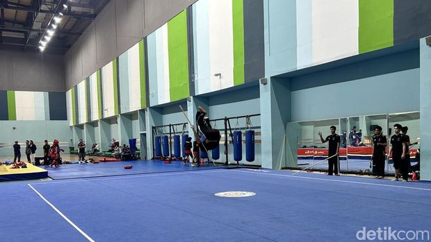 Tim Wushu Indonesia bersiap menuju Asian Games 2026.
