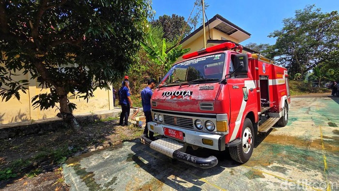 Armada tua Damkar Kabupaten Sukabumi