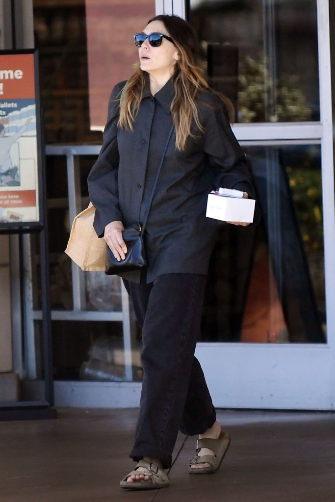 LOS ANGELES, CA - FEBRUARY 22: Elizabeth Olsen is seen out and about on February 22, 2024 in Los Angeles, California. (Photo by MEGA/GC Images)