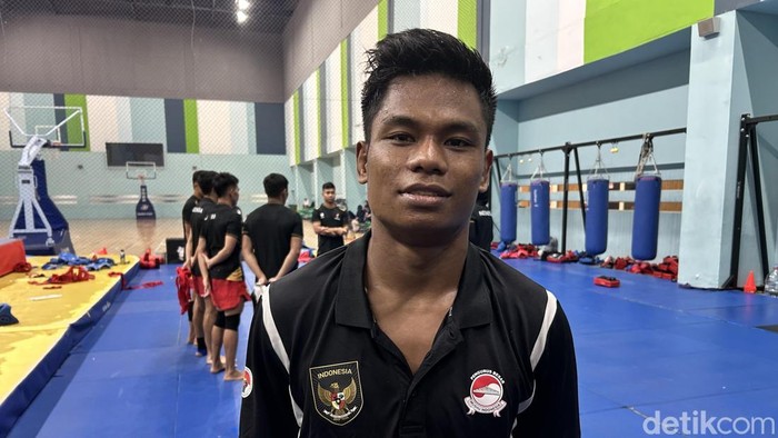 Atlet wushu Indonesia Samuel Marbun memasang target tinggi pada Asian Games 2026. Setelah meraih medali perak pada edisi sebelumnya, ia bertekad naik satu tingkat dengan membawa pulang medali emas.