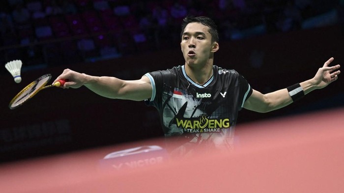 Indonesias Jonatan Christie hits a return to Indias Ayush Shetty during their mens singles quarter final match at the Badminton Asia Championship in Ningbo, eastern Chinas Zhejiang province on April 10, 2026. (Photo by CN-STR / AFP) / China OUT