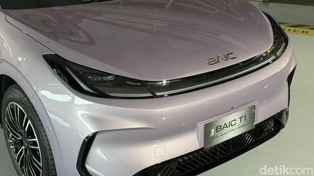 BAIC T1