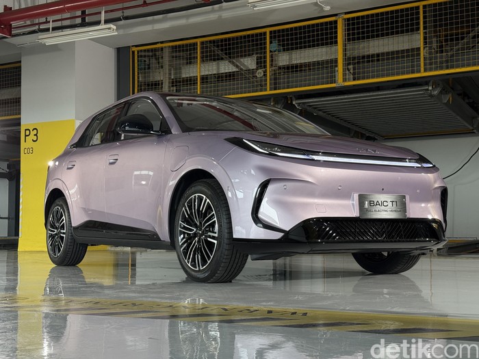 BAIC T1
