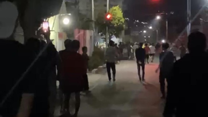 Bentrokan warga di Palu usai satpam dikeroyok.