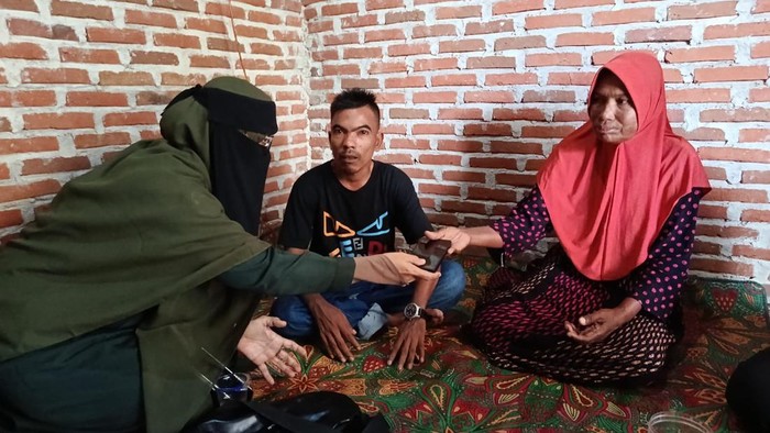 Selep Aceh Besar dipulangkan usai ditangkap karena memamerkan kelamin saat live TikTok.