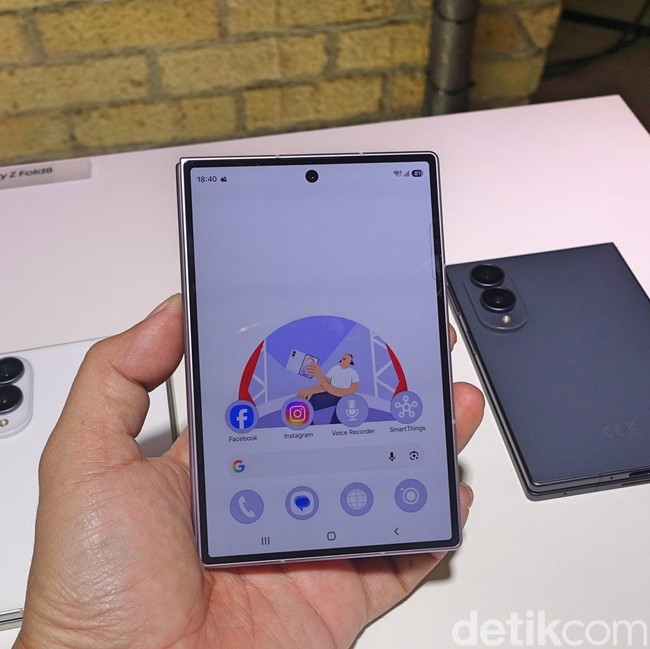 Sensasi Menggenggam Galaxy Z Fold8, Form Factor Baru!