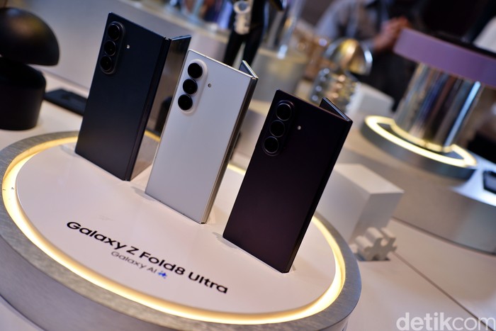 Galaxy Z Fold8 Ultra