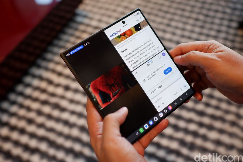 Galaxy Z Fold8 Ultra Galaxy Z Fold8 Ultra