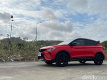 Alasan Geely Nekat Jual Mobil Bensin di Tengah Dominasi Merek Jepang