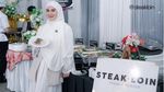 Irish Bella Tasyakuran Khitanan Air Rumi, Siapkan Teppanyaki hingga Popcorn