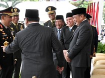 Hangat Penuh Tawa, Momen Kompak Kapolri-Panglima TNI Dampingi Prabowo di Praspa 2026
