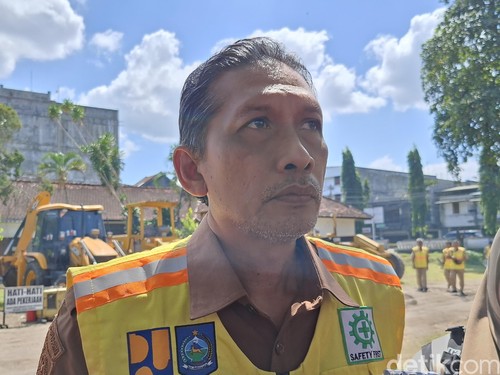 Kepala Dinas Pekerjaan Umum, Penataan Ruang, Perumahan, dan Kawasan Permukiman (PUPRPKP) NTB, Lalu Kusuma Wijaya. (Foto: Ahmad Viqi/detikBali)