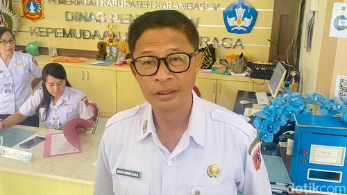 Kepala Dinas Pendidikan, Kepemudaan dan Olahraga Karangasem I Gusti Bagus Budiadnyana, Rabu (22/7/2026). (foto: I Wayan Selamat Juniasa)