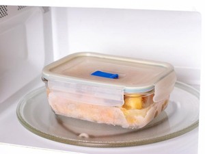 Wadah Makanan Aman atau Tidak untuk Microwave? Ini Cara Ceknya