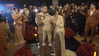 Adzam Bikin Haru Pernikahan Nathalie Holscher-Aripat