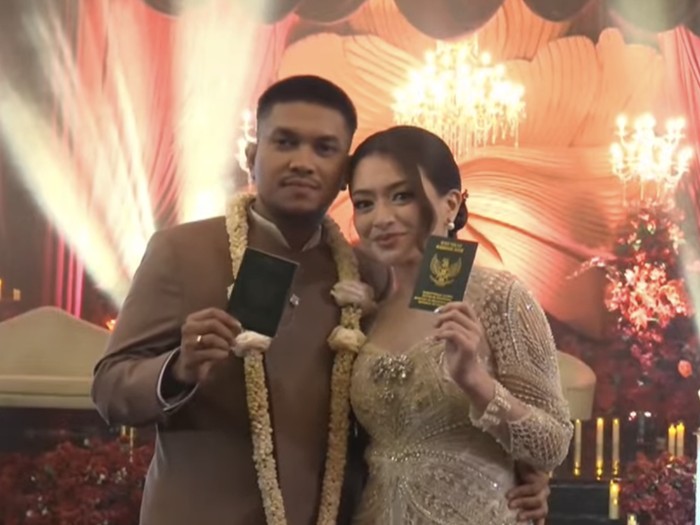 Foto-foto Pernikahan Nathalie Holscher dengan Aripat