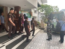 Kejari Tetapkan 3 Tersangka Korupsi Rp 3 M Bank di Jember, 2 Ditahan