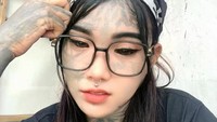 Terseret Kasus Pembunuhan Cinta Segitiga, Lady Punk Mondy Tatto Jadi Tersangka