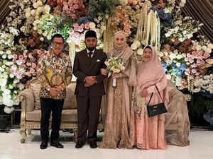 Gaya Hijab Syari Puteri Indonesia Pariwisata Ayu Pratiwi Menikah di Usia 39