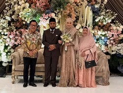 Gaya Hijab Syari Puteri Indonesia Pariwisata Ayu Pratiwi Menikah di Usia 39