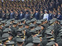 Ribuan Perwira Muda Resmi Dilantik, Prabowo Pimpin Praspa TNI-Polri