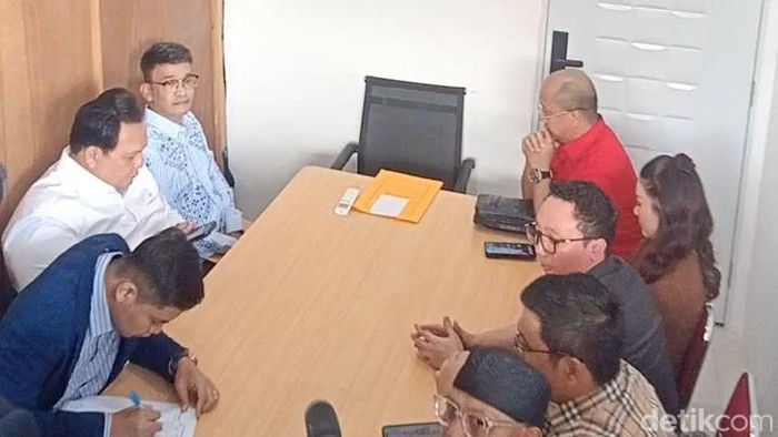 Sarwendah dan Ruben Onsu di Pengadilan Negeri Jakarta Selatan, Rabu (22/7/2026).