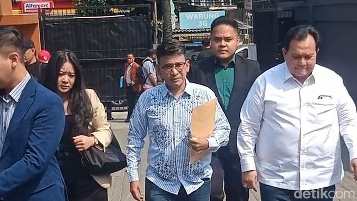 Sarwendah dan Ruben Onsu di Pengadilan Negeri Jakarta Selatan, Rabu (22/7/2026).