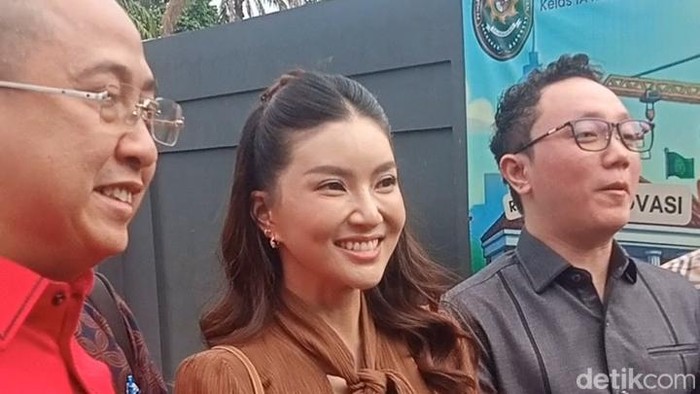 Sarwendah dan Ruben Onsu di Pengadilan Negeri Jakarta Selatan, Rabu (22/7/2026).