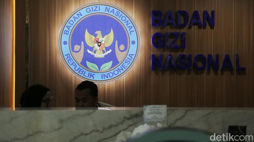 Baru beberapa jam setelah dilantik Presiden Prabowo Subianto sebagai Kepala Badan Gizi Nasional (BGN), Sudaryono langsung memimpin rapat bersama jajaran pimpinan BGN. Langkah tersebut dilakukan untuk memastikan kesinambungan pelaksanaan Program Makan Bergizi Gratis (MBG) serta memperkuat koordinasi internal lembaga.