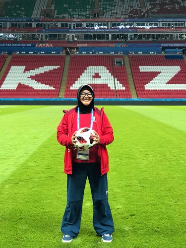 Mengenal Mita Yulian Sasmita, relawan asal Depok, Jawa Barat, yang mencuri perhatian di Piala Dunia 2026. Mita menceritakan pengalamannya selama menjadi volunteer selama FIFA World Cup 2026.