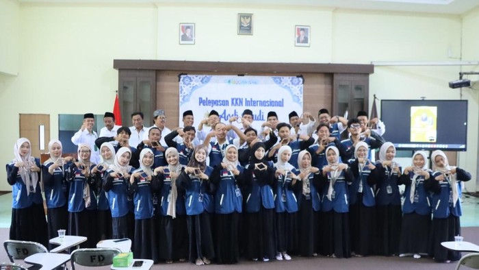 28 Mahasiswa UIN Walisongo KKN Internasional di Arab Saudi