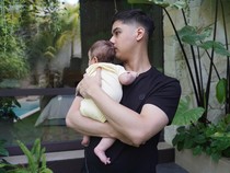 Al Ghazali Bagikan Potret Mungil Soleil, Bikin Penasaran