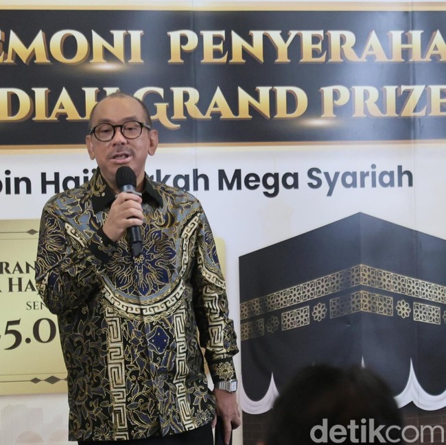 Bank Mega Syariah Beri Hadiah Haji Khusus untuk Nasabah