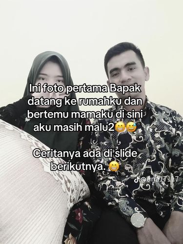 Berawal dari hubungan rahasia, mahasiswi ini akhirnya menikah dengan dosennya sendiri. Momen haru wisuda hingga kisah di balik pertunangan mencuri perhatian.