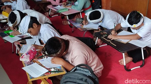 Berbagai lomba diikuti ratusan anak di Gedung Dharma Negara Aliya (DNA) Denpasar, Kamis (23/7/2026) pagi.