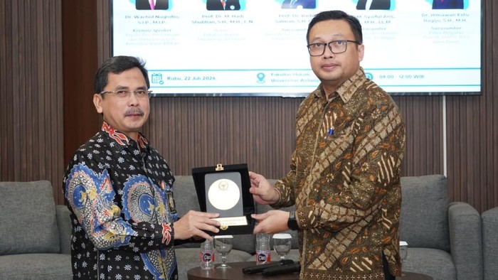FGD MPR di Surabaya Bahas Risalah UUD sebagai Rujukan Konstitusi