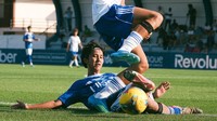 Istri Vincent Rompies, Fifi Karamoy, meluapkan perasaan melihat Gahan Adriel bisa terpilih mengikuti program sekolah sepakbola di Como. Menonton perjalanan telah menjadi salah satu hak istimewa terbesar saya. Ini bukan hanya pencapaiannya, tetapi juga jam-jam yang tak terlihat, pengorbanan, disiplin, dan konsistensi untuk terus muncul. Dunia akan selalu memiliki pendapat, terutama dari orang-orang yang tidak tahu ceritanya. Tapi mimpi tidak pernah dimaksudkan untuk dibangun atas persetujuan orang asing. Teruslah mengejar mimpi. Tetaplah percaya pada prosesnya. Orang yang tepat akan selalu melihat hati di balik kerja keras. Selalu bangga, tulisnya. (Foto: dok Instagram comosummercamps)