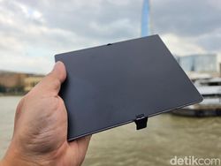 Unboxing Samsung Galaxy Z Fold8