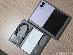 Unboxing Samsung Galaxy Z Fold8