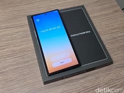 Unboxing Galaxy Z Fold8 Ultra