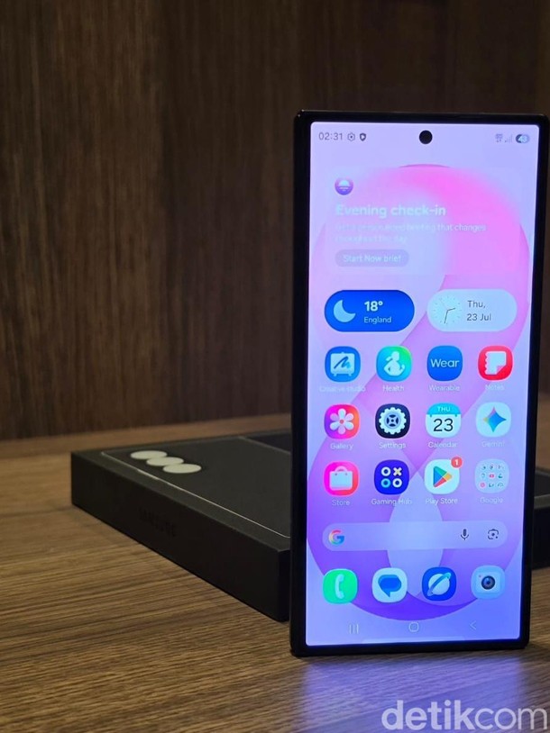 Hands On Galaxy Z Fold8 Ultra, Lebih Tipis dan Bertenaga